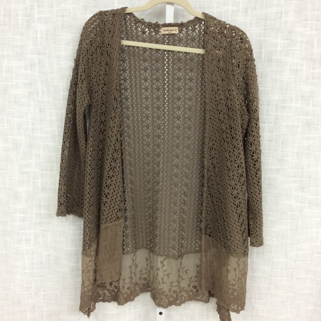 Studio Gen Small Brown Crochet Shrug